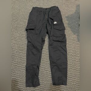 Slightly used Nike cargo athletic pants in a size medium.